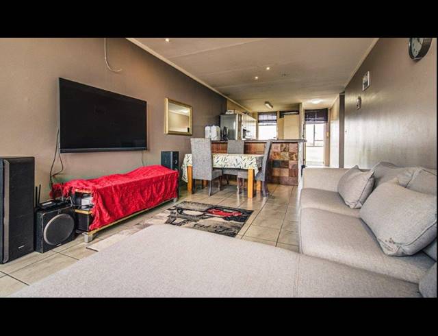 2 BEDROOM APARTMENT FOR SALE IN DOWERGLEN